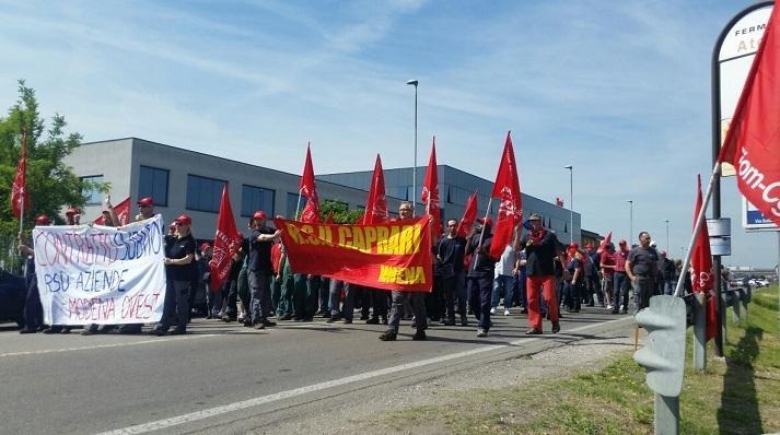 Corteo di 400 metalmeccanici 