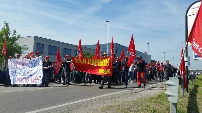 Corteo di 400 metalmeccanici
