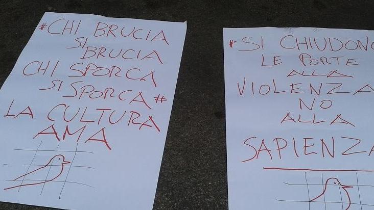 «Flash mob contro la barbarie»