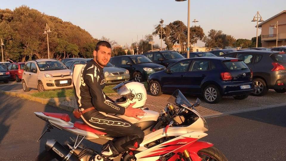 Cristian Del Core sulla sua moto Yamaha R6