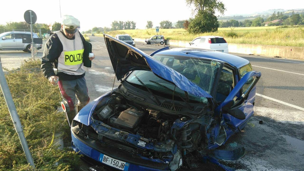 Incidente all'alba sulla Pedemontana a Scandiano, grave un 36enne