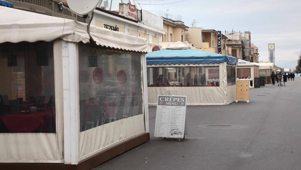 Sì dei locali al cambio di verande «Ma le vogliamo come a Lido» 
