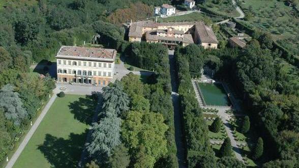 Dal restauro spunta un’antica colonna