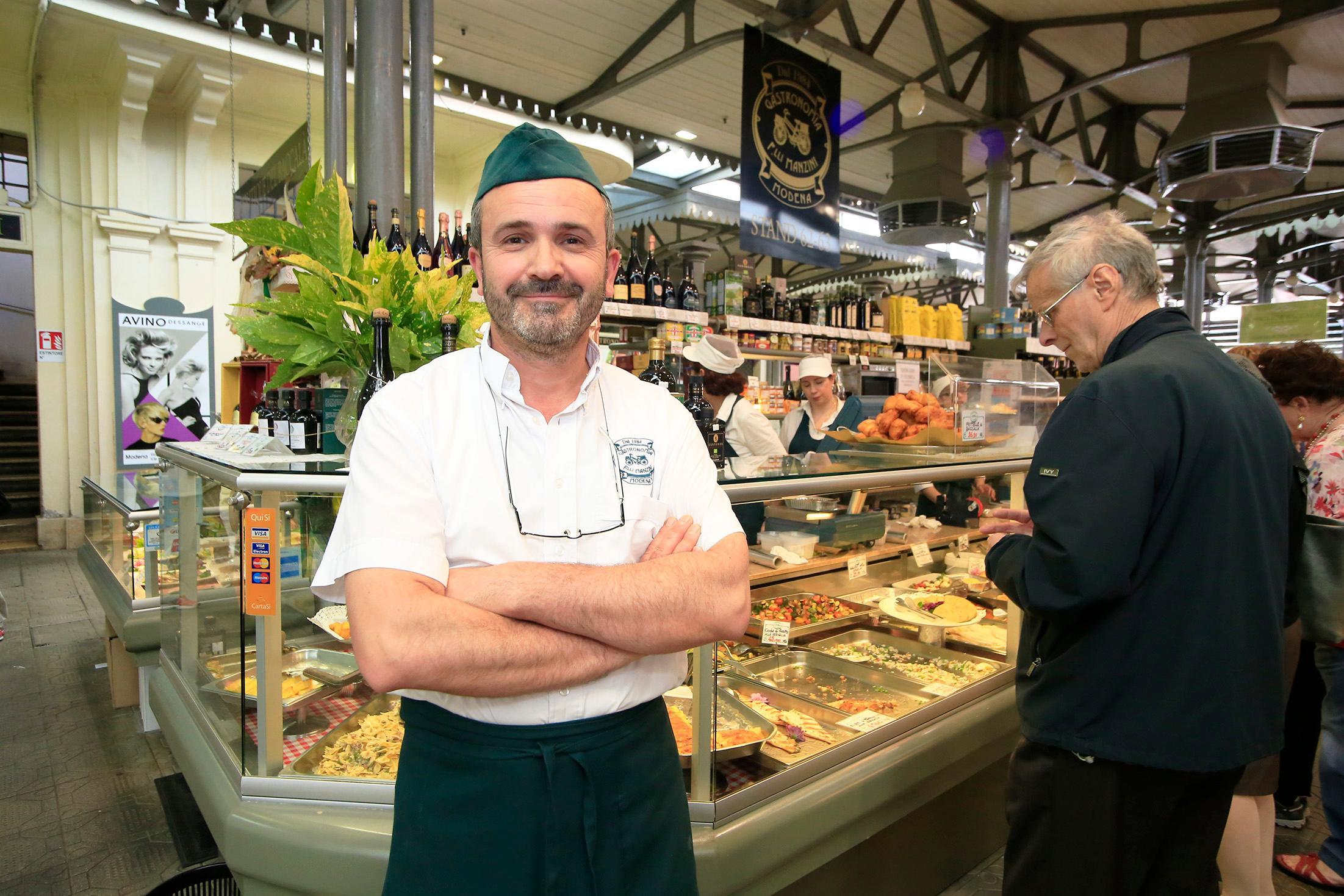 «Addio al Mercato Coperto di Modena» Manzini cede i suoi tre banchi 