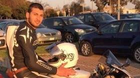 Giovane muore in moto sbattendo contro un albero