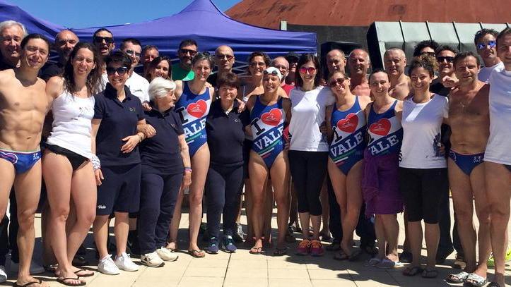 La Dimensione Nuoto parte bene all’aperto