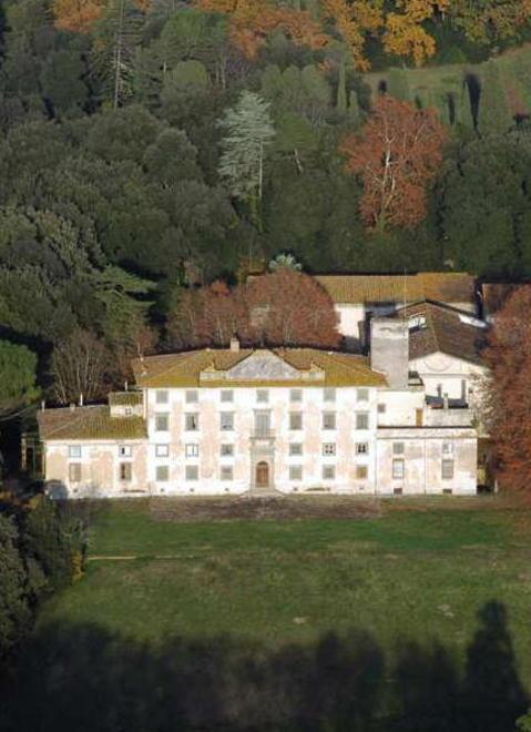Viaggio alla scoperta del nettare di Bacco nelle nostre cantine 
