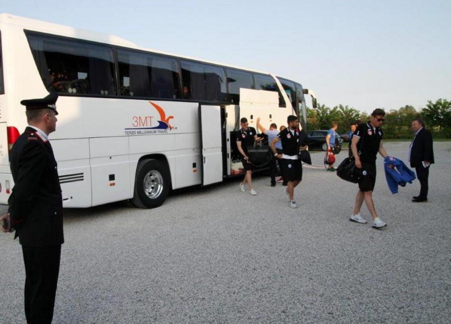 Nerazzurri accolti a San Vito: solo applausi per Gattuso e i suoi