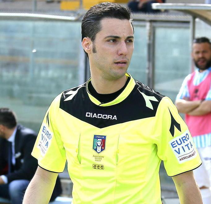 Dirige il signor Marco Mainardi di Bergamo