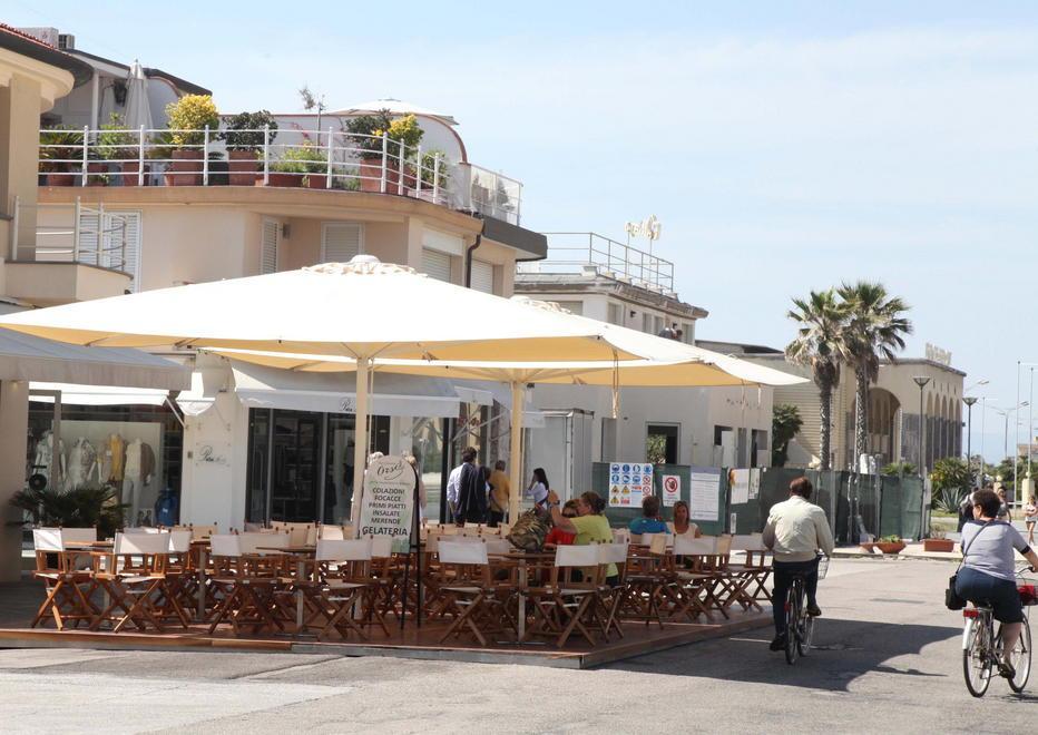 Bar Orsi: «Giusto cambiare volto al lungomare»