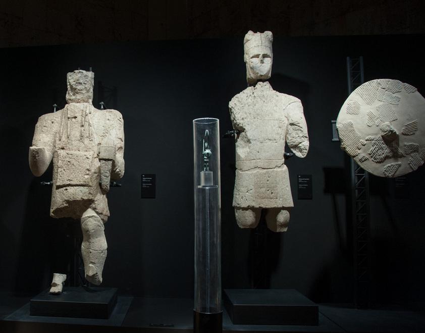 Sedici autori in un’antologia all’ombra dei Giganti di pietra