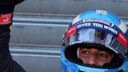 Sorpresa Ricciardo, si mette dietro Mercedes e Ferrari