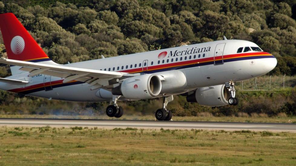 Meridiana: è guerra fredda tra l’azienda e i dipendenti
