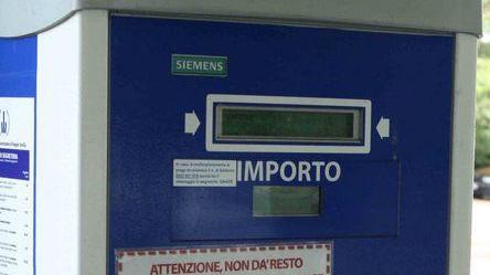 Beffato dalla macchinetta dei vigili