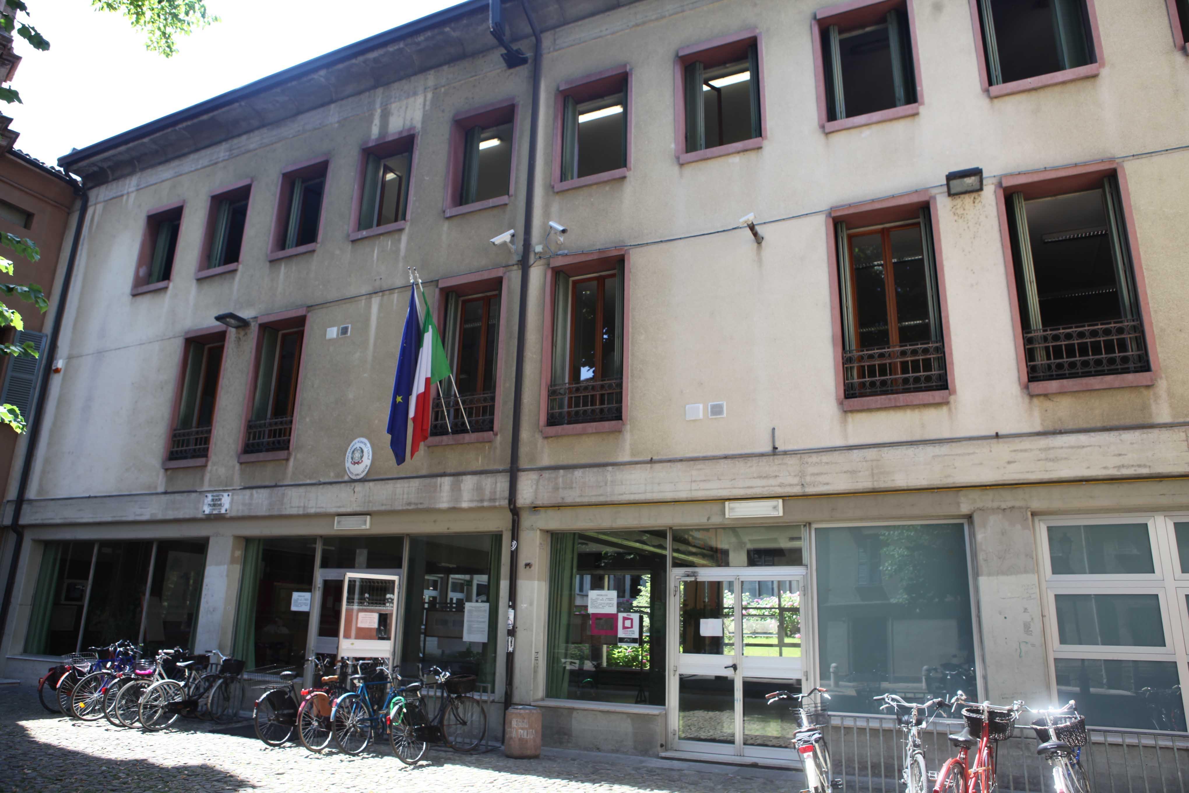 Iscrizioni: licei stabili, crescono i tecnici 