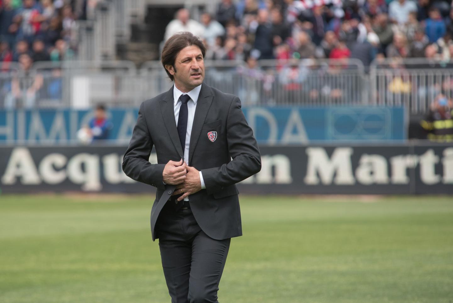 L'allenatore del Cagliari Massimo Rastelli