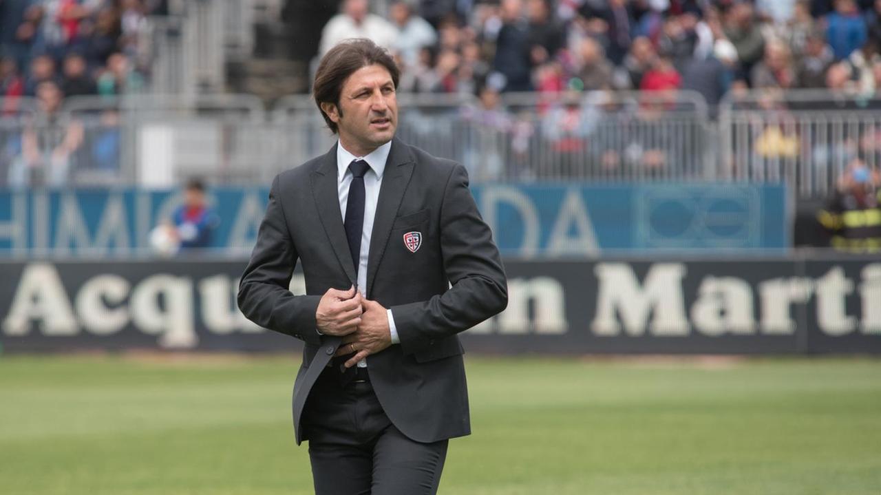 L'allenatore del Cagliari Massimo Rastelli