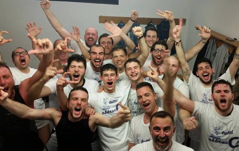 L'esultanza dei giocatori della Sima Energia Quarrata per la promozione in serie C Silver