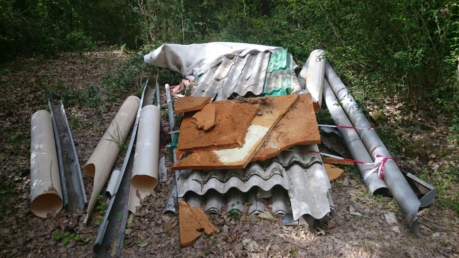 La discarica abusiva in Valpinzana