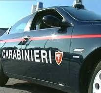 Muore pensionato vicino alle scale della sua casa