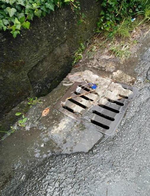 Piove e le strade diventano torrenti
