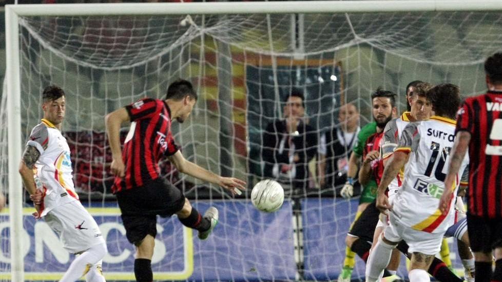 Il Foggia raggiunge il Pisa in finale