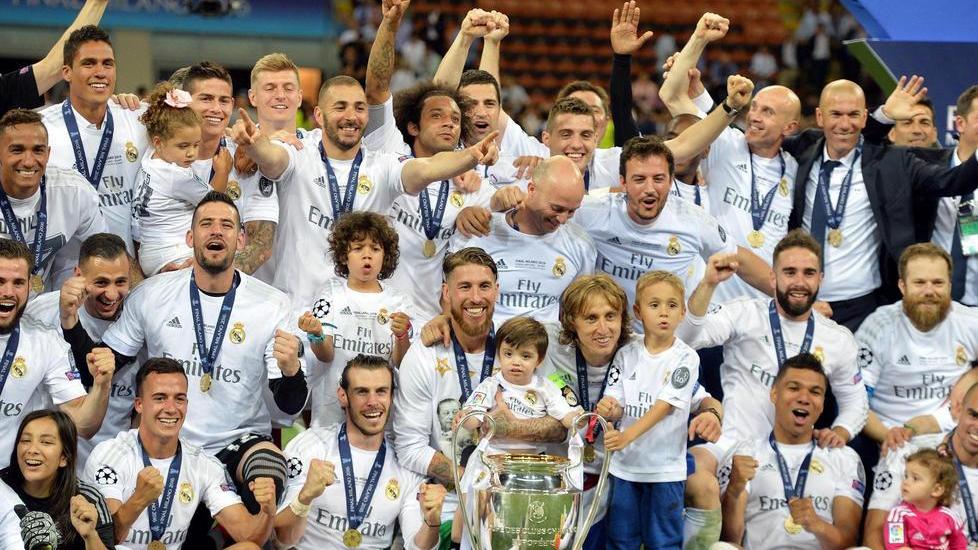 Zizou resta al Real, parola di Perez