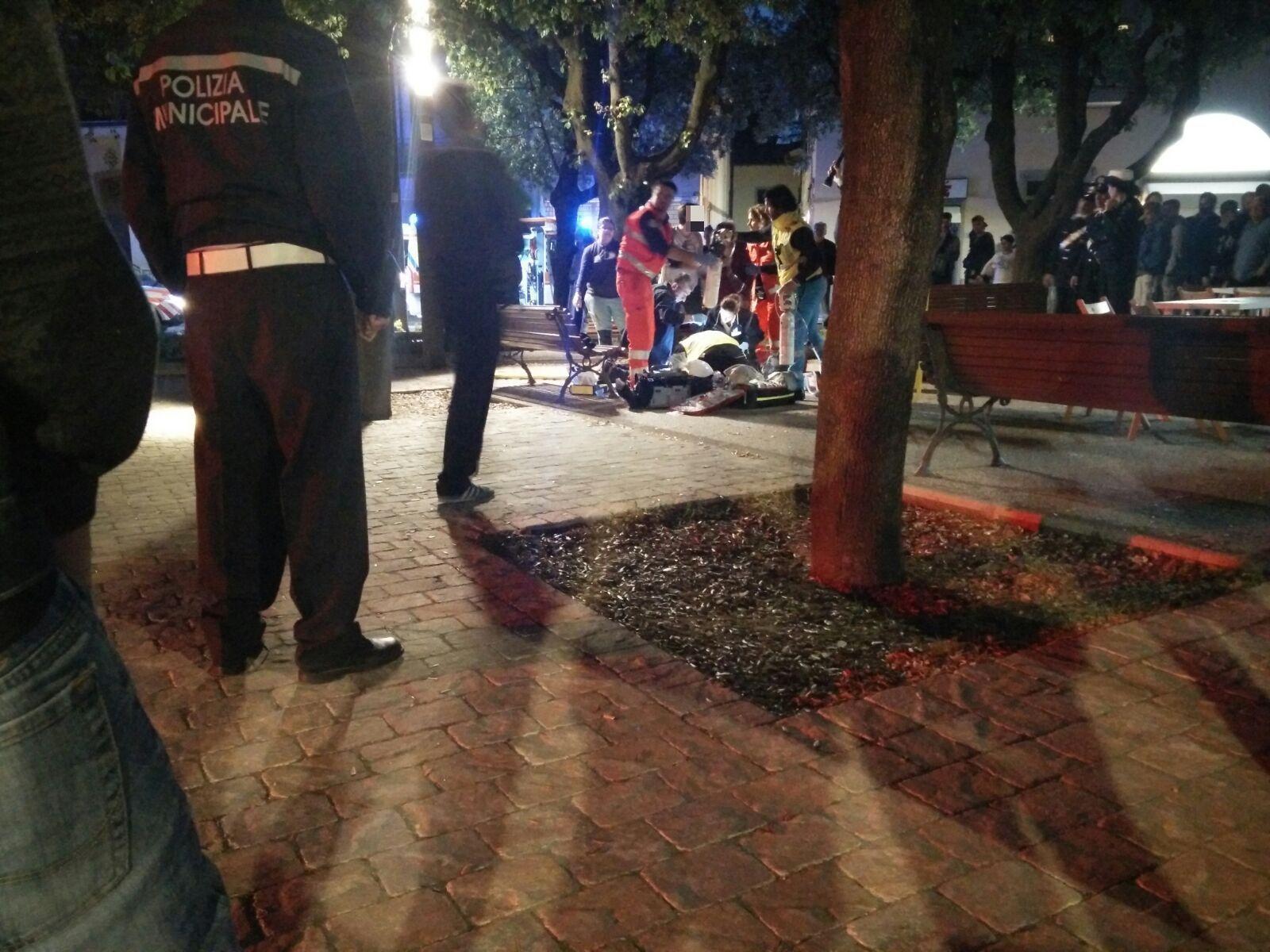 I soccorsi in piazza del Popolo a Montespertoli (Foto Agenzia Carlo Sestini)