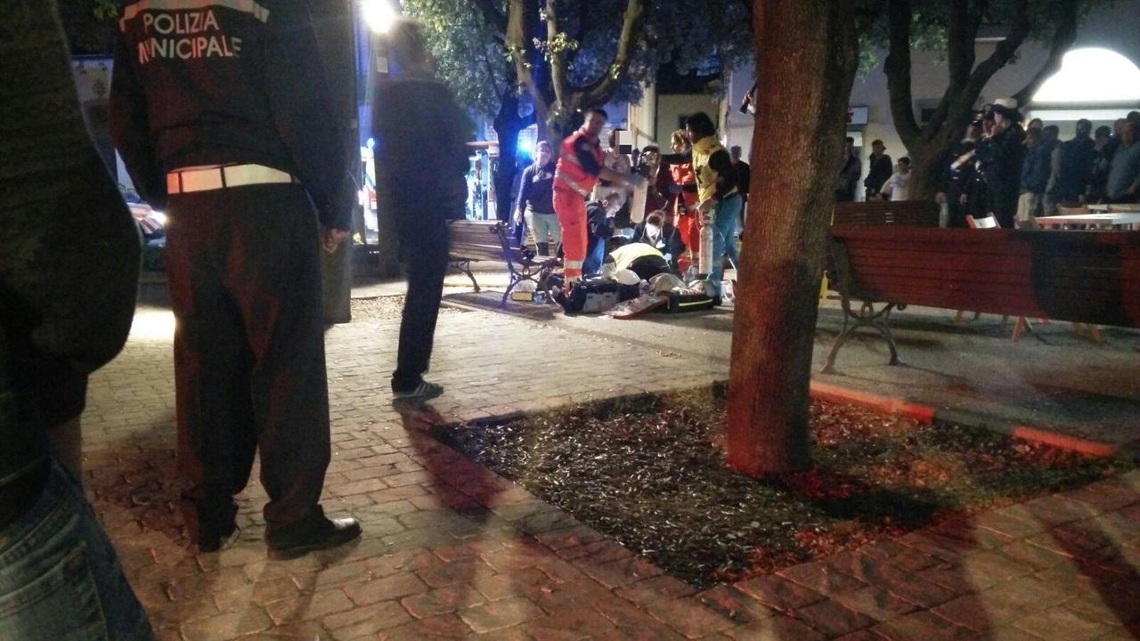 I soccorsi in piazza del Popolo a Montespertoli (Foto Agenzia Carlo Sestini)