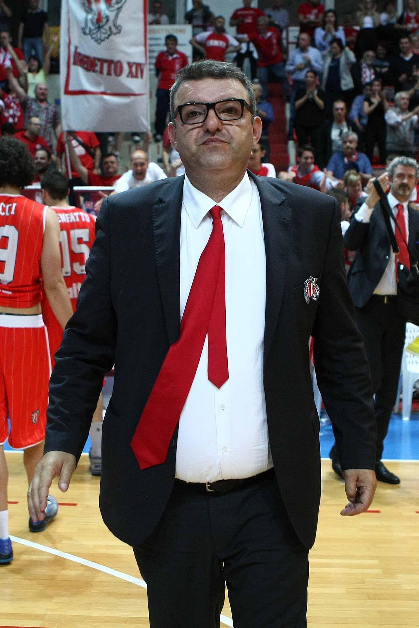Coach Giordani pensieroso