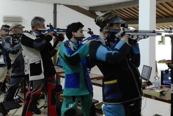 Trentadue medaglie per il Tiro a segno Pescia