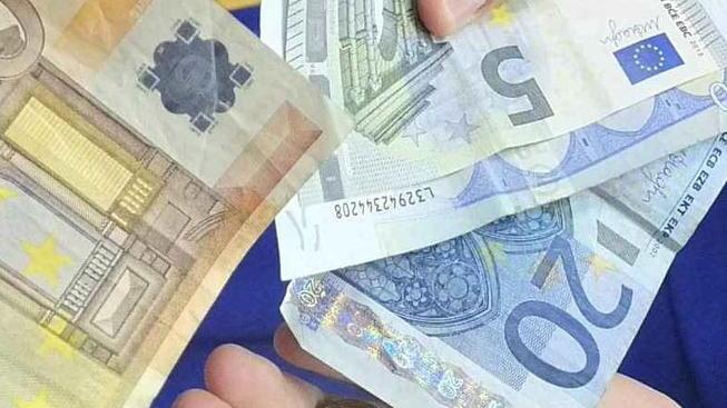 Se portare monete in banca costa caro