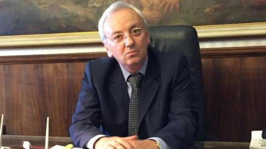 Il revisore dei conti: «Diffamato dal prefetto»