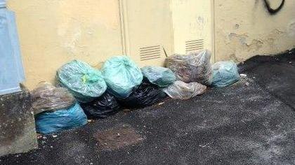 Stangati quindici cittadini per i rifiuti abbandonati