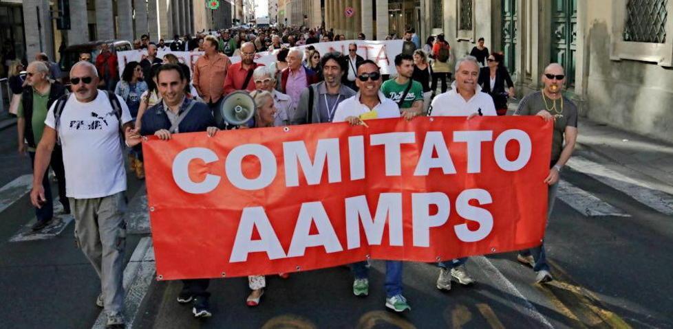 «Uniamoci per Livorno» 250 al corteo pro-lavoro 