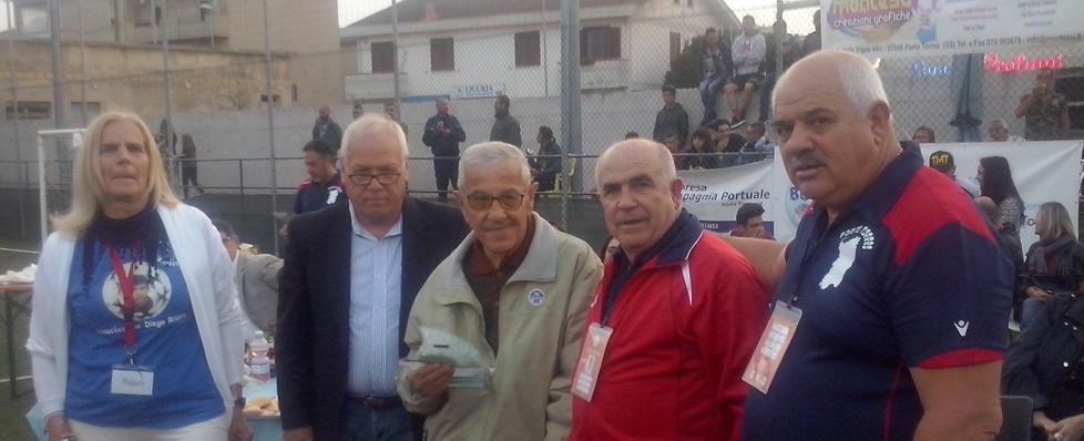 Boxe e solidarietà, donato defibrillatore