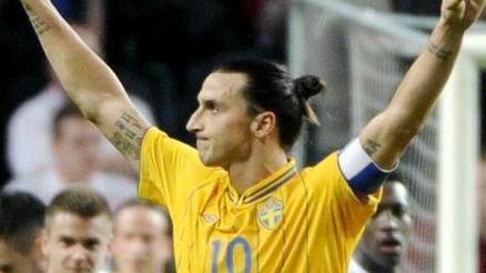 Palla a Ibrahimovic che poi ci pensa lui