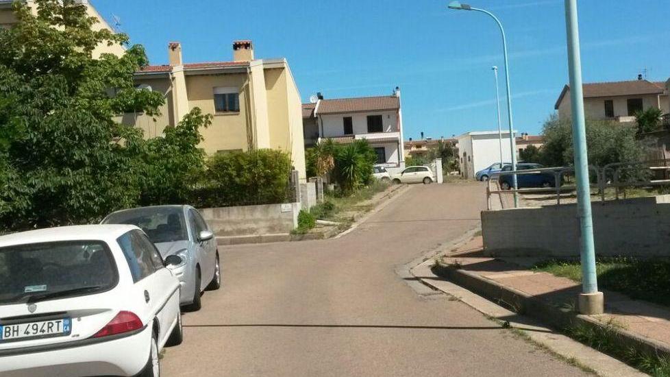 Investe un ciclista e fugge caccia al pirata della strada