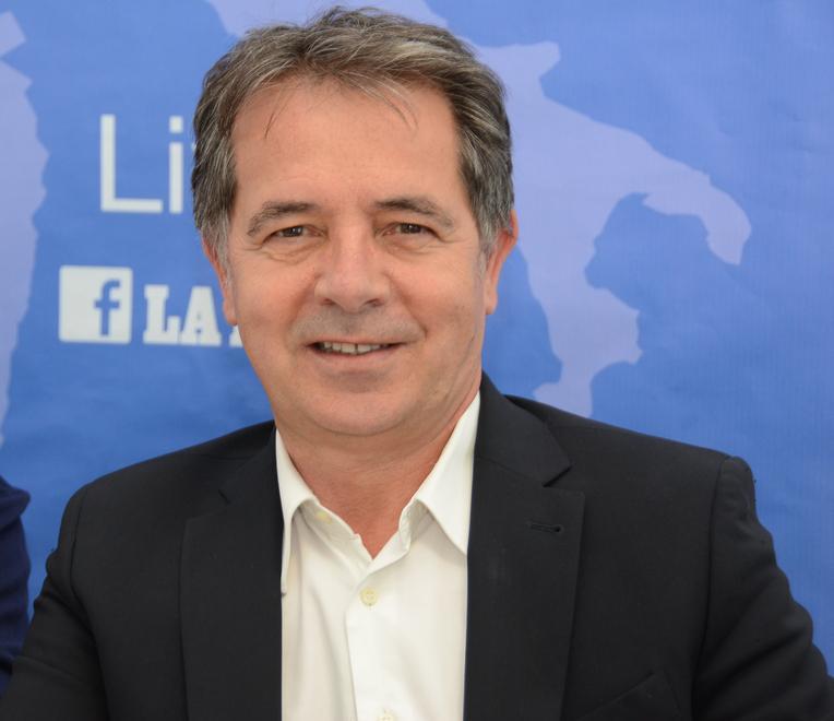 Meridiana è in pericolo, le ricette dei 5 candidati 