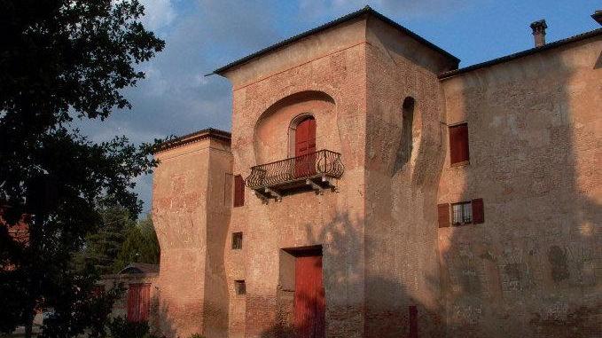 Rocca, l’appello del sindaco «Una mail per trovare fondi»