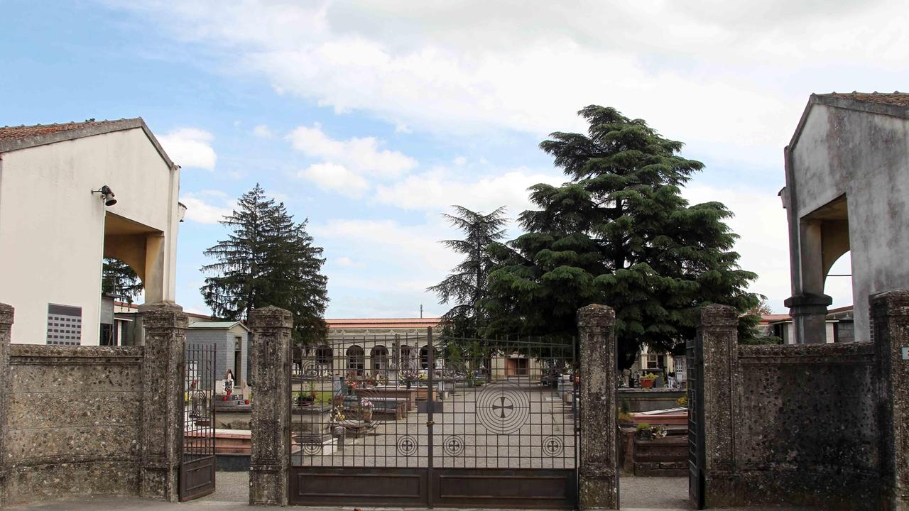Ladri di rame devastano il cimitero di Sant’Ilario