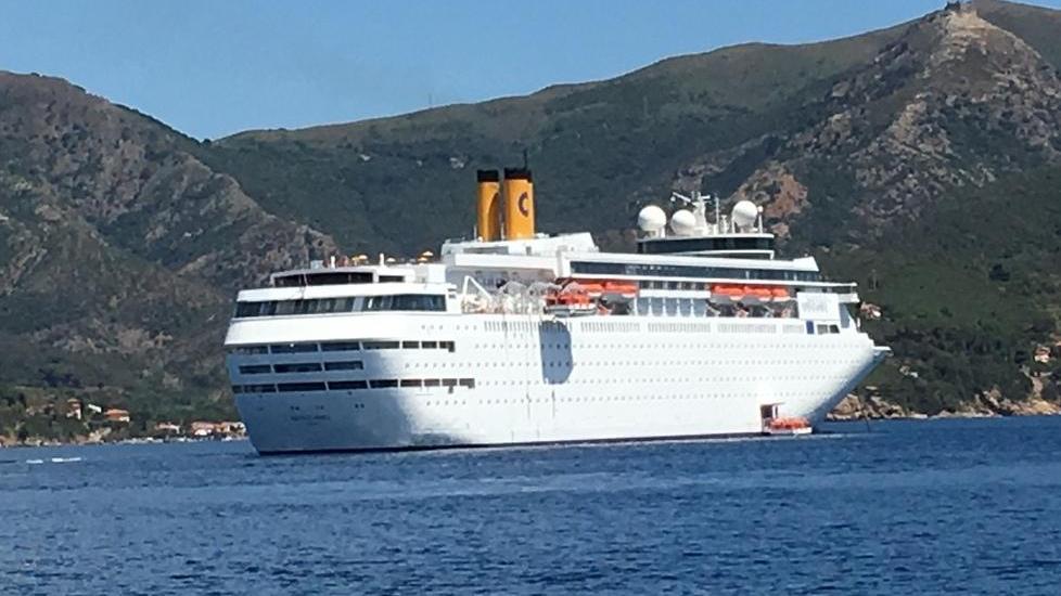 Alla fonda c’è la Costa Neoclassica