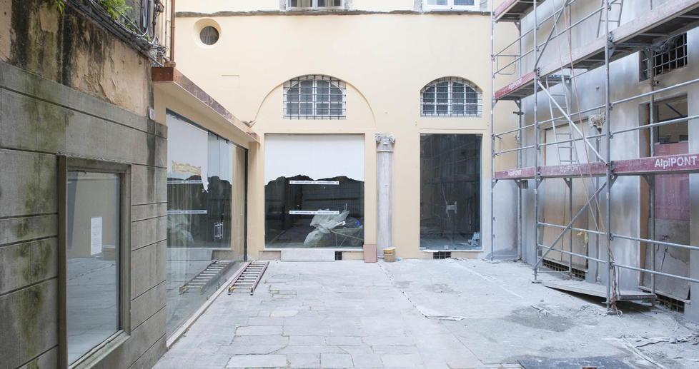I locali dove dovrebbe sbarcare l'hamburgeria Eataly (foto Sernacchioli)