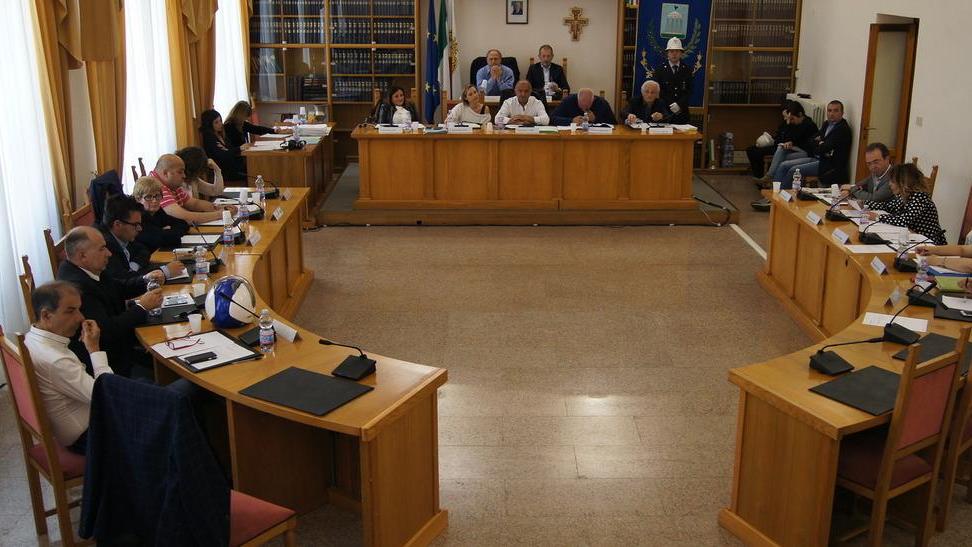 Bilancio, è scontro in Consiglio