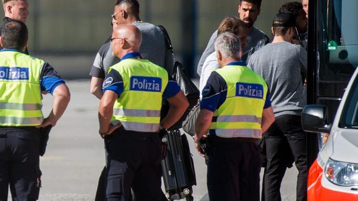 Così dodici esperti scortano gli azzurri C’è l’antiterrorismo