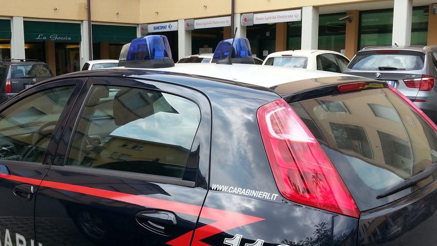 Montepaschi, i ladri sfondano la porta Svuotato il bancomat