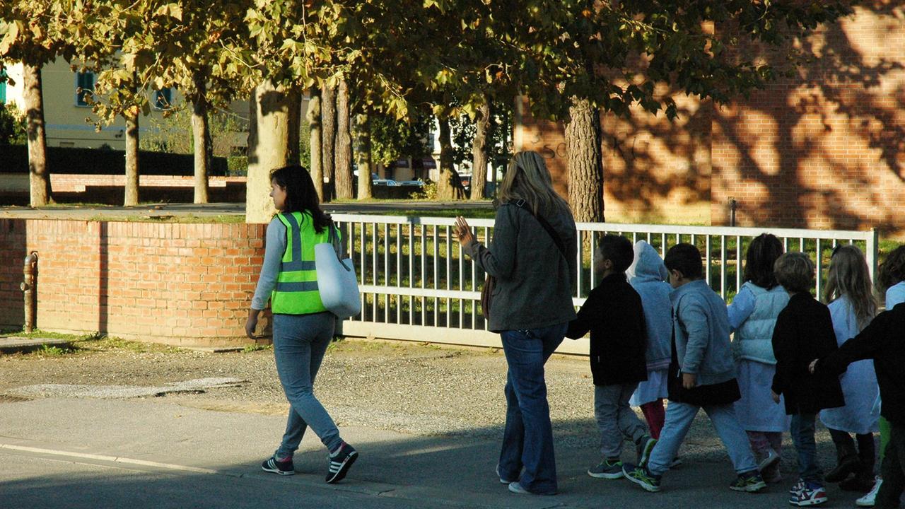 Pedibus a Buggiano, alunni a scuola a piedi
