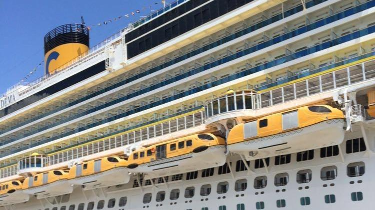 Cagliari, sulla nave Costa Diadema crocierista ubriaco pesta la fidanzata e le rompe il naso