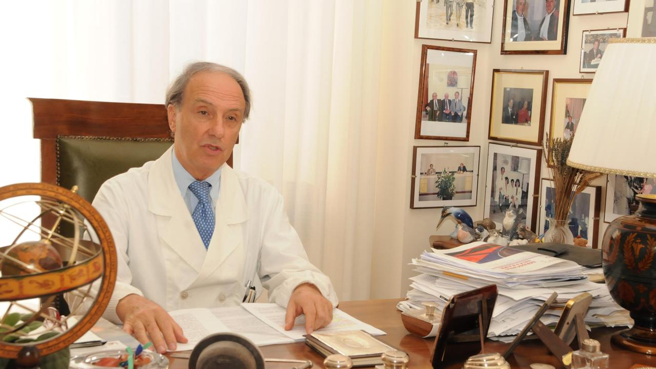 Il professor Giuseppe Madeddu