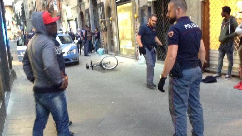 Maxi rissa in Corso Mazzoni